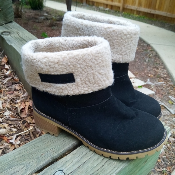 Winter Boots - Picture 6 of 6